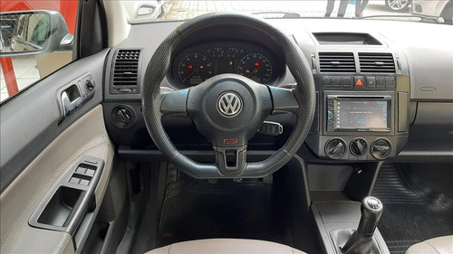 Imagem 6 de 8 de Polo Sedan 1.6 Mi 8v Flex 4p Manual
