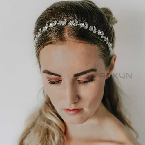 Diadema De Cristal Para Novia Con Diamantes De Imitación