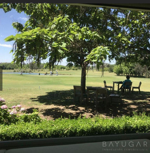 Venta Casa - Barrio Privado Everlinks Golf Club / Lujan