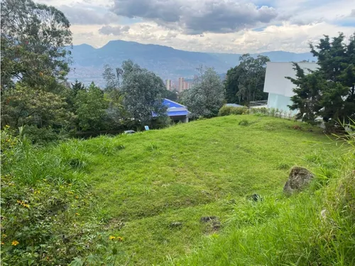 Vendemos Lote En Unidad Cerrada Del Poblado Con Vista A Medellin