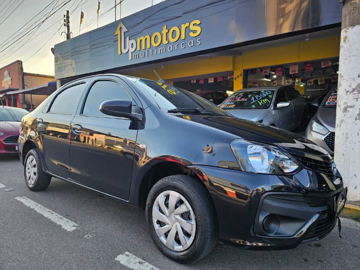 Toyota Etios 1.5 16v X 4p 6 marchas