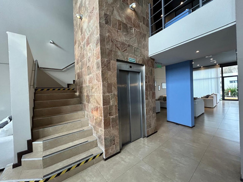 Venta Departamento 1 Dormitorio Campana Con Cochera