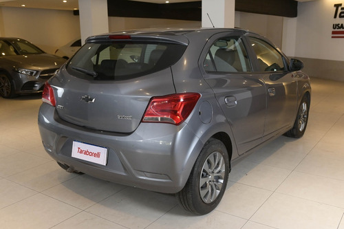 Imagen 4 de 16 de Onix Joy Black 1.4 Mt Fer
