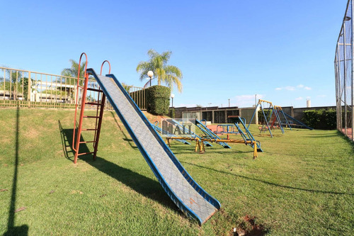 Apartamento À Venda No Jardim Yolanda Com 3 Quartos, 75 M² - V8048