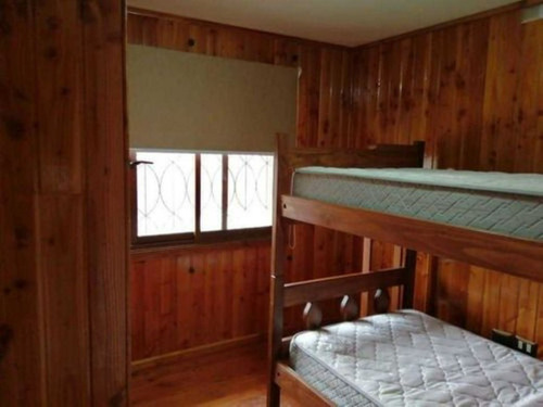 Vendo Casa De 2 Pisos En El Quisco Norte, Con Una Cabaña