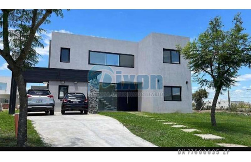 Barrio Cerrado Puertos Del Lago - Vistas - Casa Venta Usd 340.000