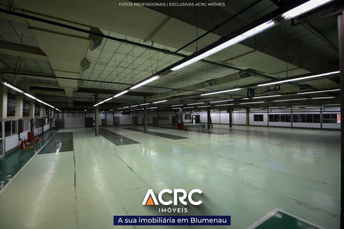 Acrc Imóveis - Galpão Com Linda Área Externa E Ar Central Para Locação No Bairro Itoupavazinha - Gl00209 - 69266426