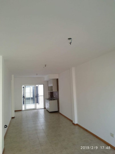 Imagen 3 de 6 de Departamento En Venta En Villa Pueyrredón