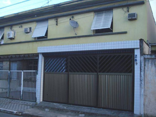 Imagem 2 de 30 de Sobrado No Centro De São Vicente. - Hm1320