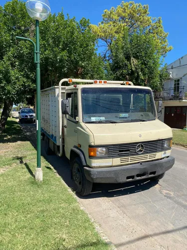 Mercedes Benz 710