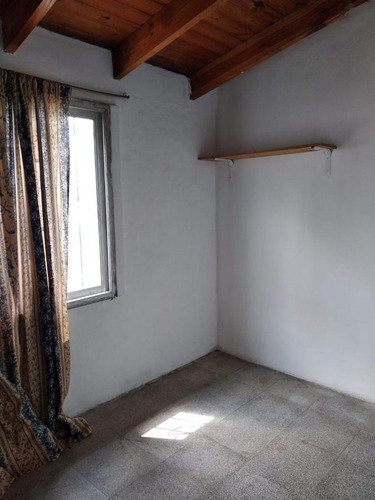 Imagen 24 de 27 de Venta - Casa Y Dos Departamentos - Bella Vista