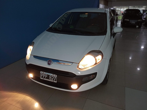 Imagen 4 de 23 de Fiat Punto Attractive 2016 1.4