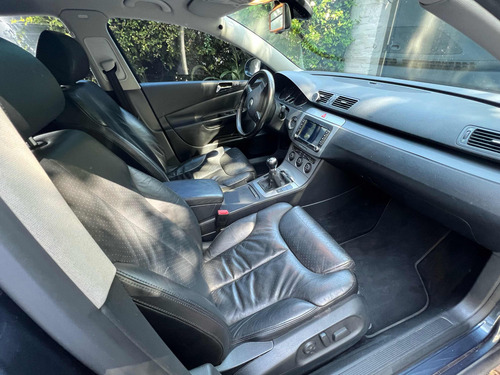 Volkswagen Passat 2.0 I Exclusive