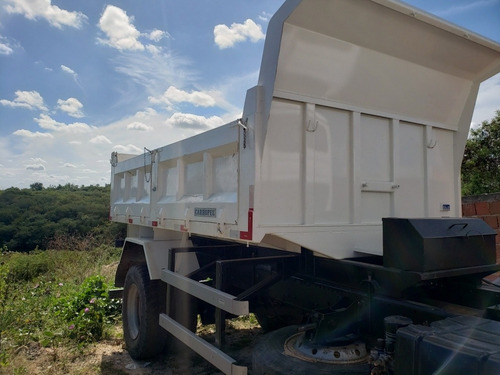 Imagem 4 de 5 de Mercedes L1318