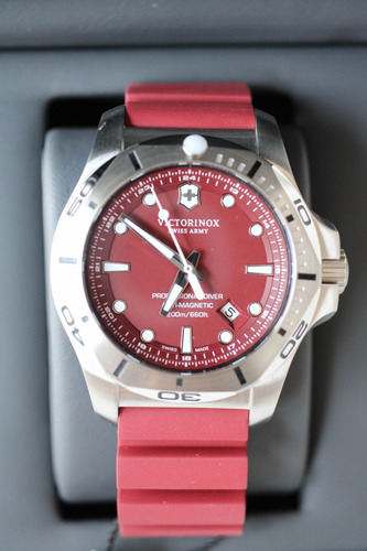 Reloj Victorinox Swiss Army Inox Profesional Diver Rojo