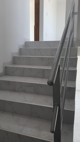 Casa Nueva En Renta En Una Privada De Toluca Con Jardin