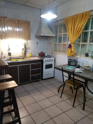Imagen 5 de 14 de Oportunidad - Casa De 3 Ambientes En Venta - Moron Sur