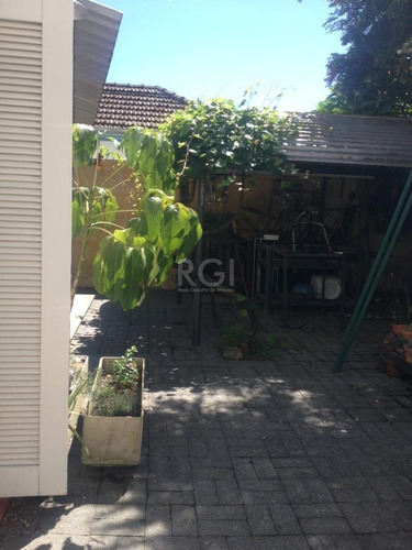 Casa Em Partenon Com 2 Dormitórios - Pj3040