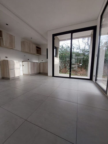 Imagen 14 de 18 de Venta De Complejo/condomino Gabriela Mistral | Ituzaingo N