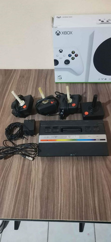 Atari 2600 Jr Con 4 Controles (Usado)
