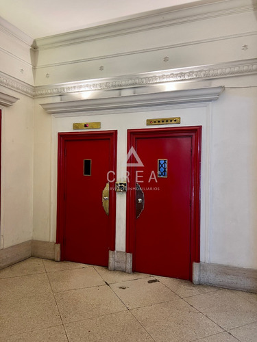 Venta Oficina Ciudad Vieja Buen Metraje Orientacion Norte 91m2 Edificados