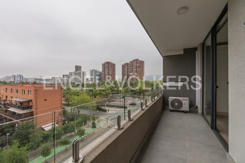 Estocolmo / Parque Juan Pablo Ll / Oficinas