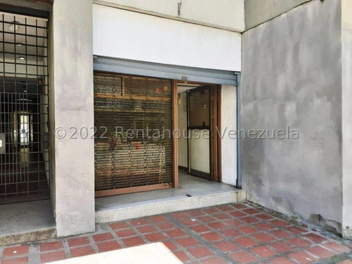 31m2, En Venta Excelente Local Comercial De 31 Metros Cuadrados, A Pocos Metros Del Sambil La Candelaria, Mls#23-12565