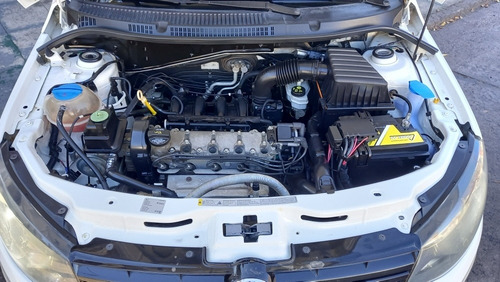 Imagen 11 de 11 de Volkswagen Saveiro 2015 1.6 Gp Cd 101cv Pack High