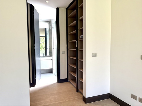 Exclusivo Dpto En Arriendo De 4hab/6b/3e/bod/serv/san Damian