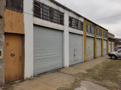 Local Comercial En Alquiler- Banfield