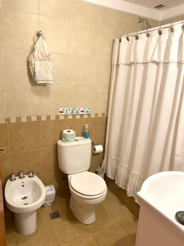 Venta Ph 2 Ambientes Con Patio Planta Baja Monte Castro