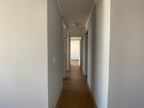Excelente Ubicación En Condominio Y Con Estacionamiento