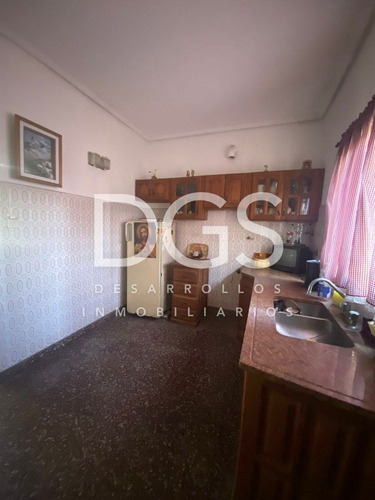 Casa En Venta Para Dos Familias En Block En Lanús Este