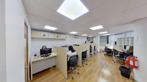 Imagen 4 de 16 de Arriendo Maravillosa Oficina En El Mejor Sector De Santiago