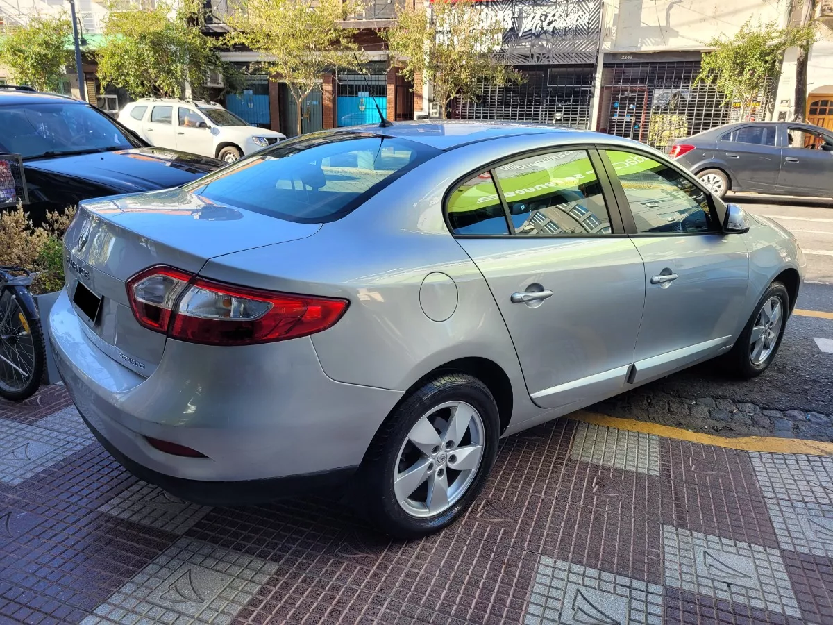 Renault Fluence 1.6 Confort Plus 110cv