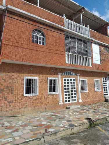 Edificio Comercial En Venta Puerto Cabello Urbanización La Sorpresa