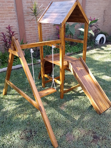 Mangrullo Begve En Madera Una Hamaca Nogal