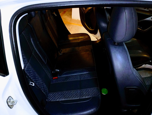 Peugeot 208 1.6 Feline Tiptronic