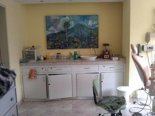Imagen 2 de 8 de Consultorio En Venta La Campiña 23-9223