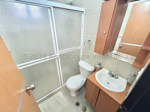 Enixon Sanchez Vende Bella Casa En Excelente Conjunto De Ciudad Roca #25-6093