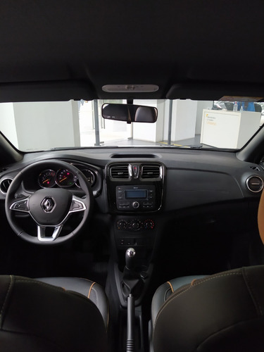 Imagen 9 de 15 de Renault Sandero Stepway 1.6 16v Zen Unidad 0km 2021 Fiat G