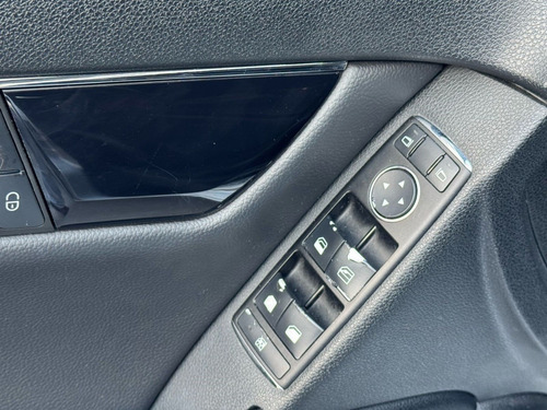 Mercedes-Benz C 200 K 1.8 AVANTGARDE KOMPRESSOR GASOLINA 4P AUTOMÁTICO