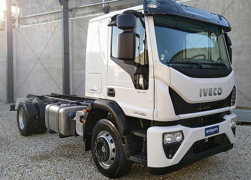 Imagen 3 de 23 de Iveco New Tector 280