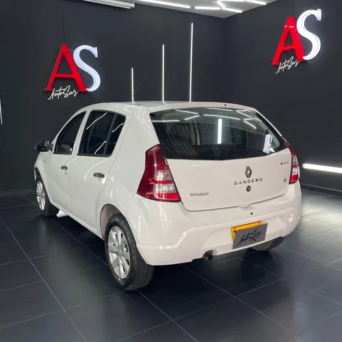Renault Sandero 1.6 Dynamique 110 hp
