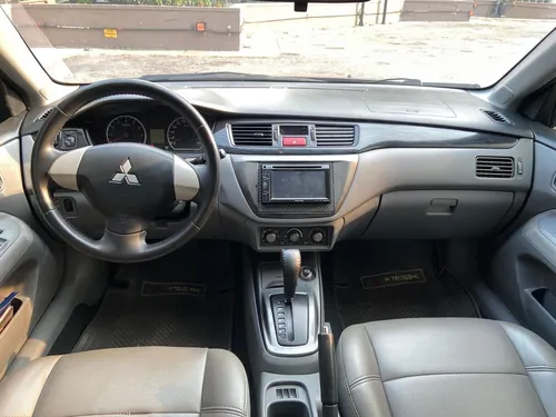 Mitsubishi Lancer Touring
