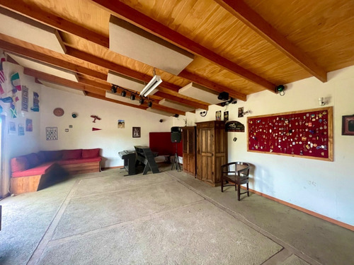Oportunidad Venta Casa Chilena Polo Manquehue Piedra Roja