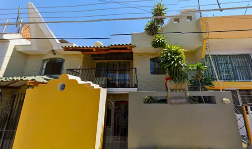 Av- ¡¡se Vende Bonita Casa En Guadalajara!!