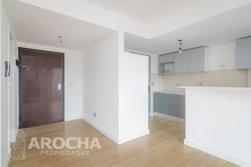 Departamento En Venta 2 Ambientes Quilmes Centro, Con Cochera