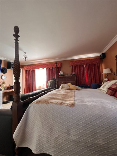Casa En Venta De 3 Pisos Con 5d- 5b - 2e En La Serena