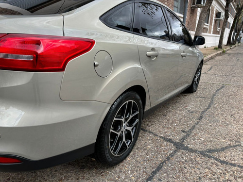 Ford Focus III 2.0 Sedan Se Plus Mt